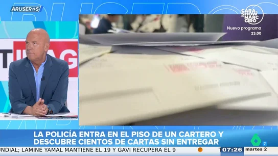 Descubren cientos de cartas escondidas en la casa de un cartero: "Era puro cotilleo y vicio" Descubren cientos de cartas escondidas en la casa de un cartero: "Era puro cotilleo y vicio"