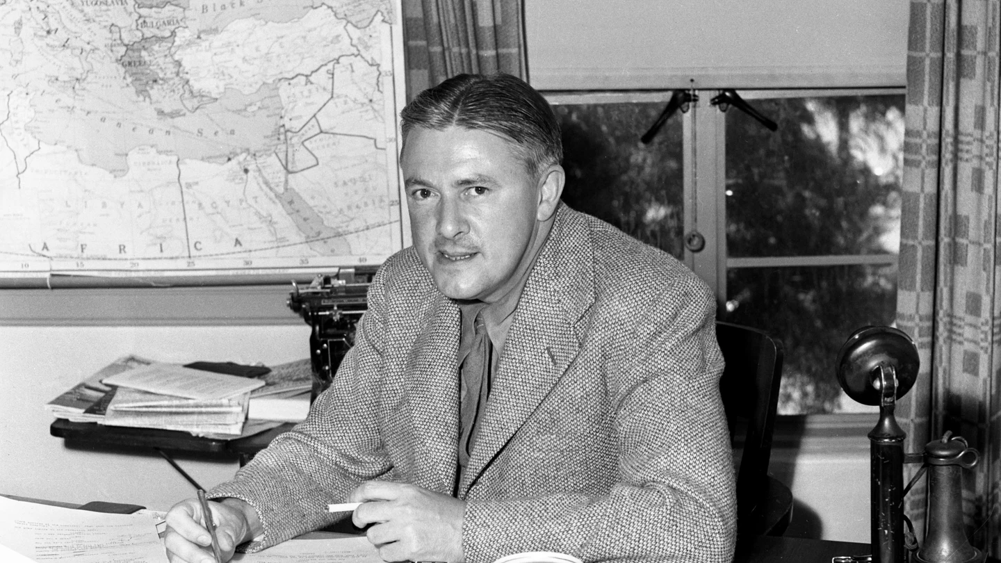 James Hilton James Hilton
