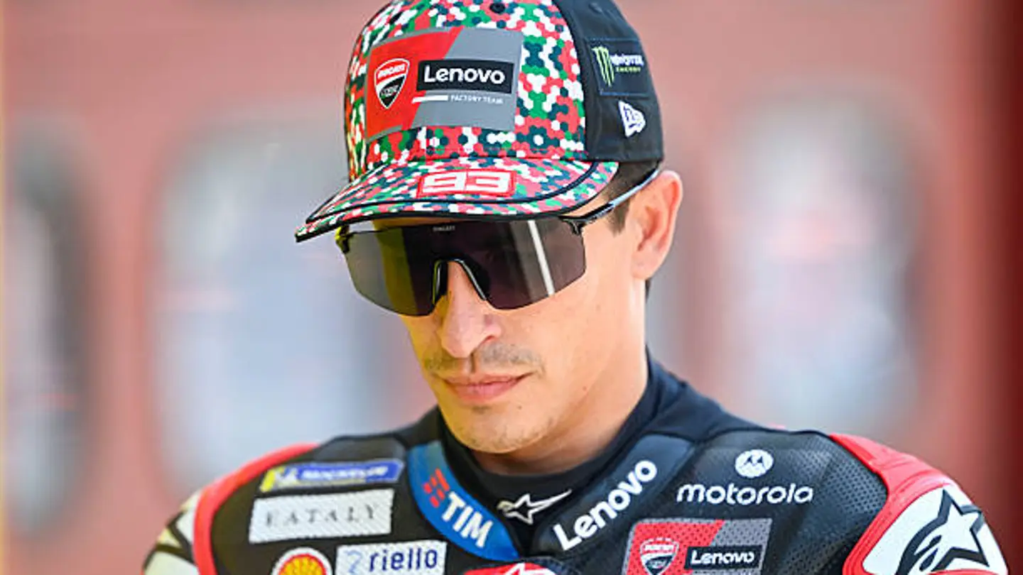 Aprilia espera una remontada de Marc Márquez: "Un Márquez al 100% da más valor a nuestros resultados" Aprilia espera una remontada de Marc Márquez: "Un Márquez al 100% da más valor a nuestros resultados"