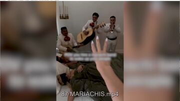 MARIACHIS