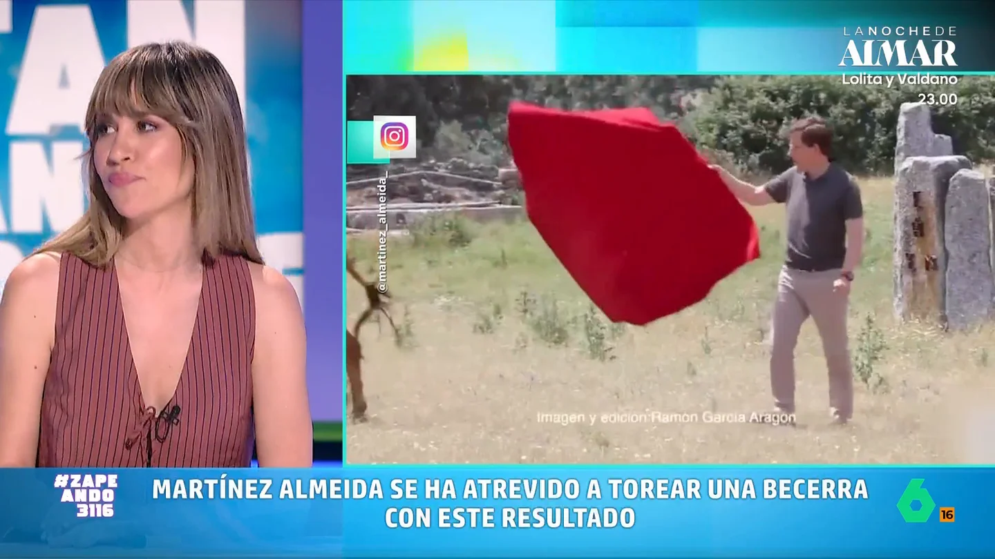 María Gómez, al ver a Martínez-Almeida torear una becerra: "Tranquilos, no había ningún balón cerca" El alcalde de Madrid se ha atrevido a torear y no ha dudado en subir un vídeo a sus redes sociales para mostrar el resultado. Descubre cómo se ha defendido con la muleta en el vídeo principal.