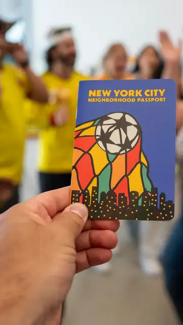 Fotografía que muestra el 'World Cup ‘26 NYC Neighborhood Passport' Fotografía que muestra el 'World Cup ‘26 NYC Neighborhood Passport'
