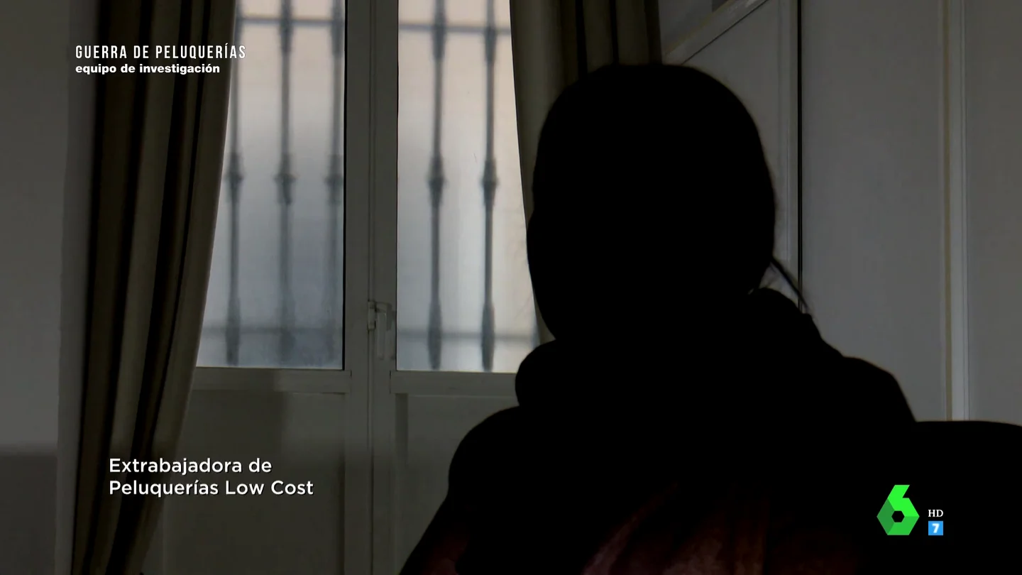 Una extrabajora de una peluquería low cost, sobre la que fuera su jefa: "Miraba por encima del hombro, te dejaba en ridículo..." Una extrabajora de una peluquería low cost, sobre la que fuera su jefa: "Miraba por encima del hombro, te dejaba en ridículo..."