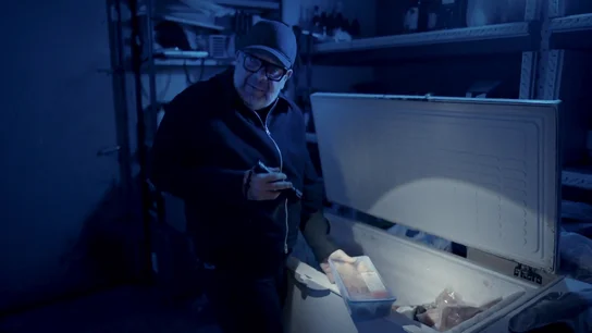 Chicote, sobre la falta de higiene en la cocina del 'Lusitano': "Como si te pones calzoncillos limpios sin ducharte" Chicote, sobre la falta de higiene en la cocina del 'Lusitano': "Como si te pones calzoncillos limpios sin ducharte"