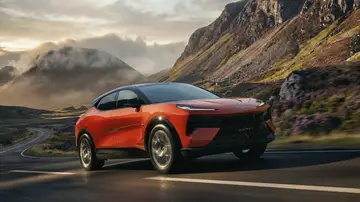Lotus saca al mercado su nueva bestia: un hyper-SUV híbrido enchufable con 1.200 kilómetros de autonomía Lotus saca al mercado su nueva bestia: un hyper-SUV híbrido enchufable con 1.200 kilómetros de autonomía