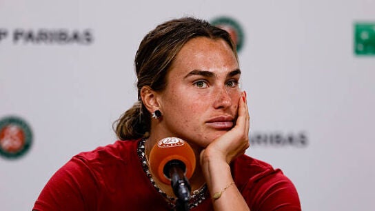 "Me gustar&iacute;a dejar el tenis": la sorprendente declaraci&oacute;n de Sabalenka tras caer en Roland Garros