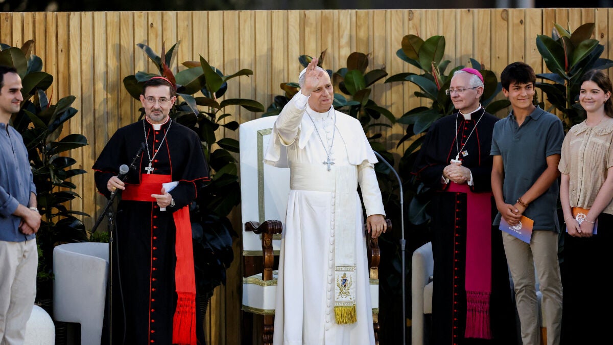 El papa se da un baño de masas en Madrid: León XIV pide a lo