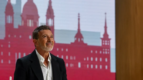 Visita del papa León XIV, en directo | Antonio Banderas interviene ante el papa: "La Iglesia ha sido el mayor productor de arte de la humanidad". Visita del papa León XIV, en directo | Antonio Banderas interviene ante el papa: "La Iglesia ha sido el mayor productor de arte de la humanidad".