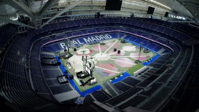 El interior del Santiago Bernab&eacute;u preparado para recibir al Papa