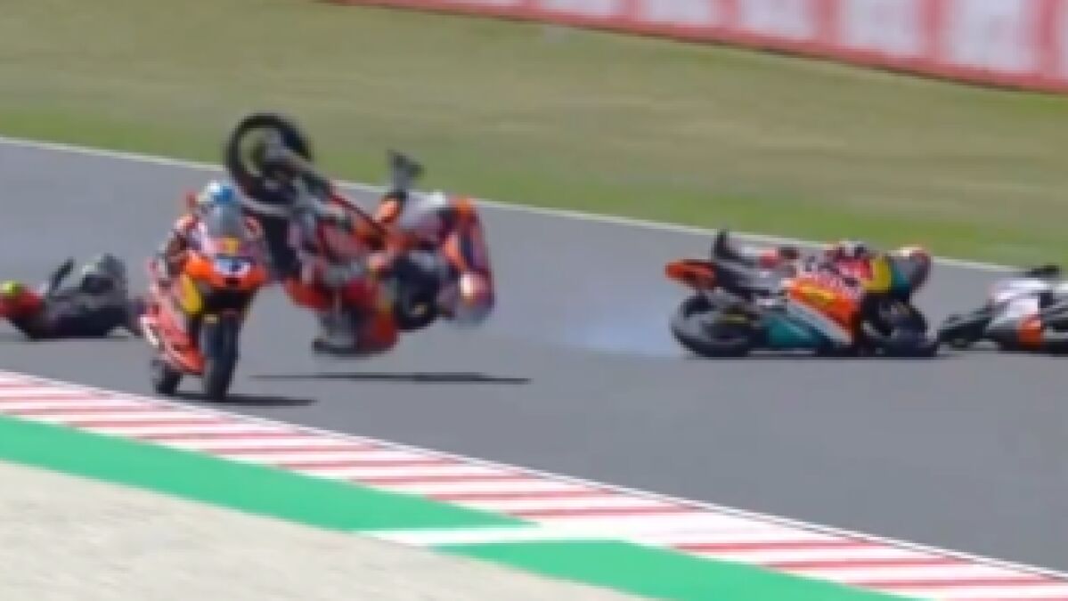 Escalofriante accidente de David Muñoz en la última vuelta d