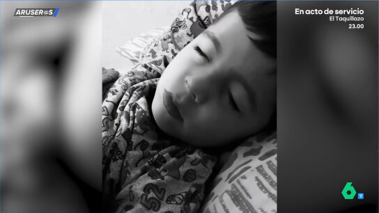 El divertido v&iacute;deo viral del ni&ntilde;o que no quiere ir al cole porque le duelen los ovarios