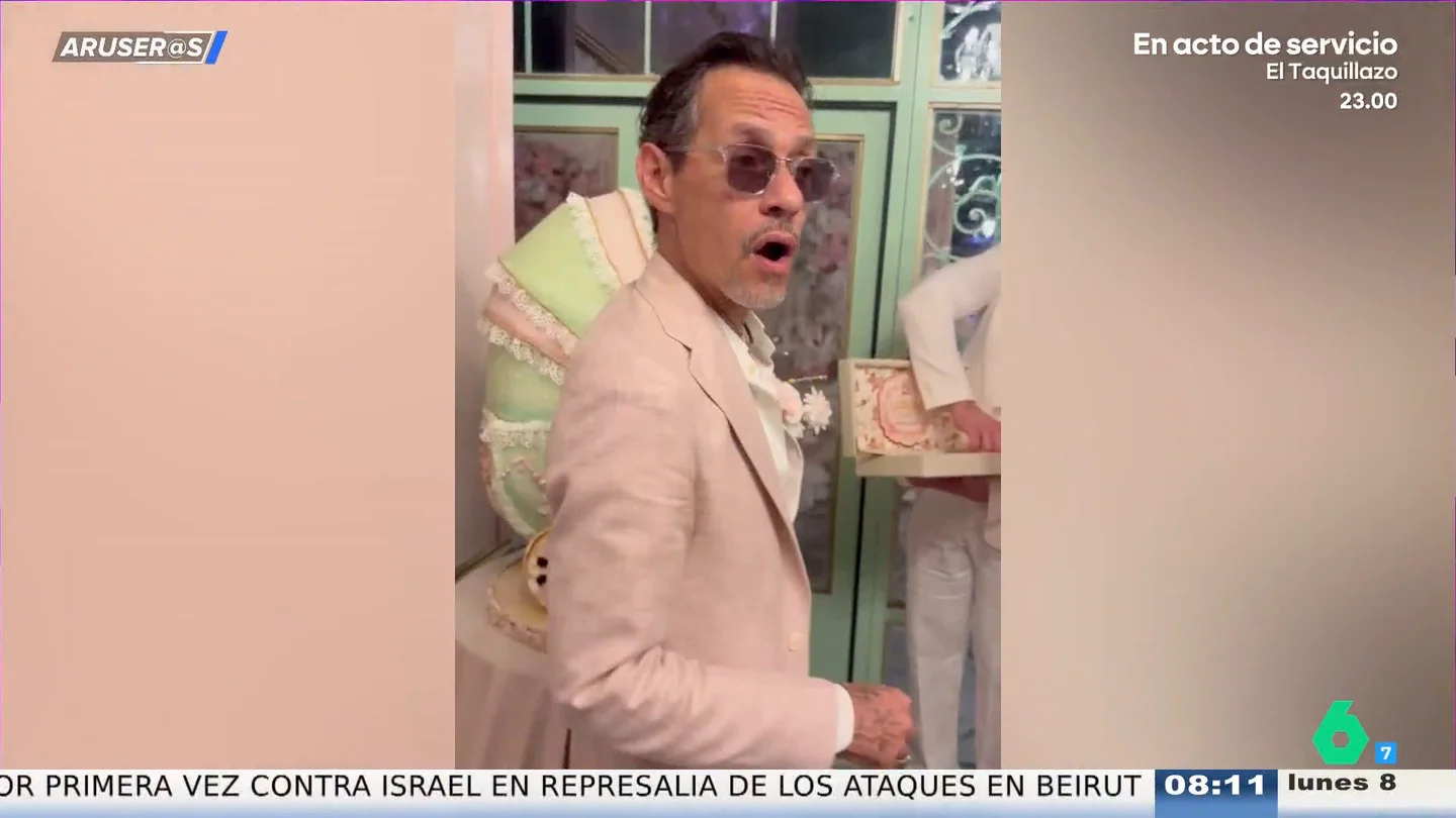 Alfonso Arús alucina con la tarta de la 'baby shower' Marc Anthony y Nadia Ferreira: "Es entre excesivo y hortera" Alfonso Arús alucina con la tarta de la 'baby shower' Marc Anthony y Nadia Ferreira: "Es entre excesivo y hortera"