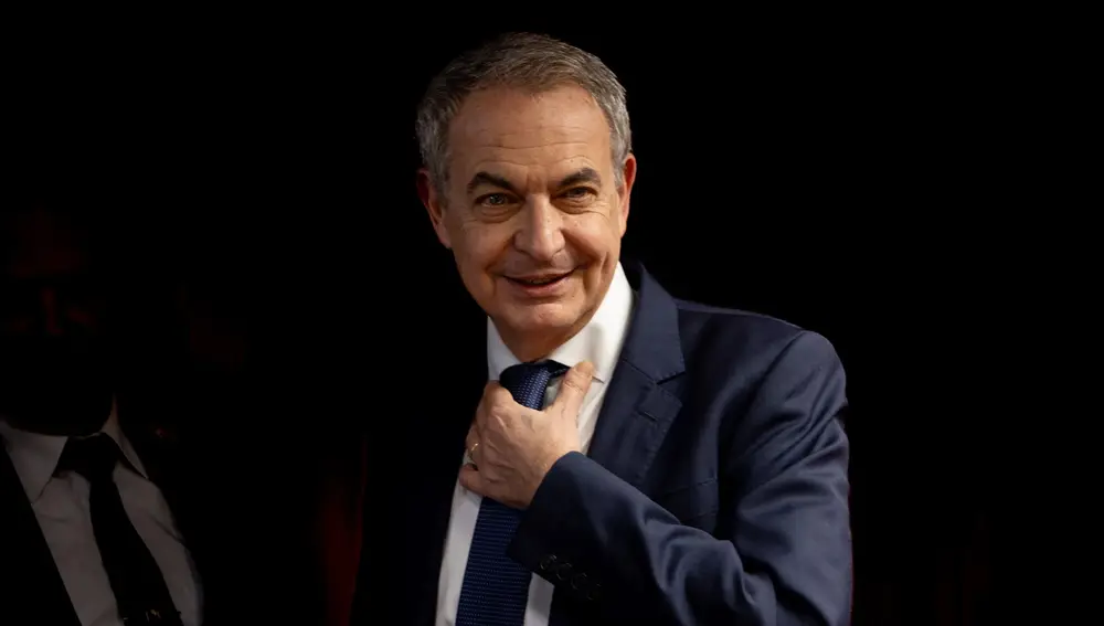Zapatero en una imagen de archivo Zapatero en una imagen de archivo