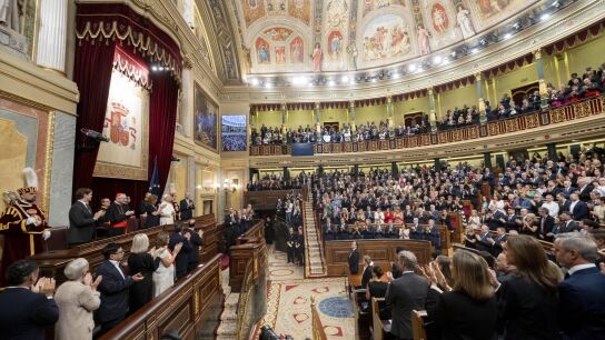 El Congreso, en pie ante el papa Le&oacute;n XIV