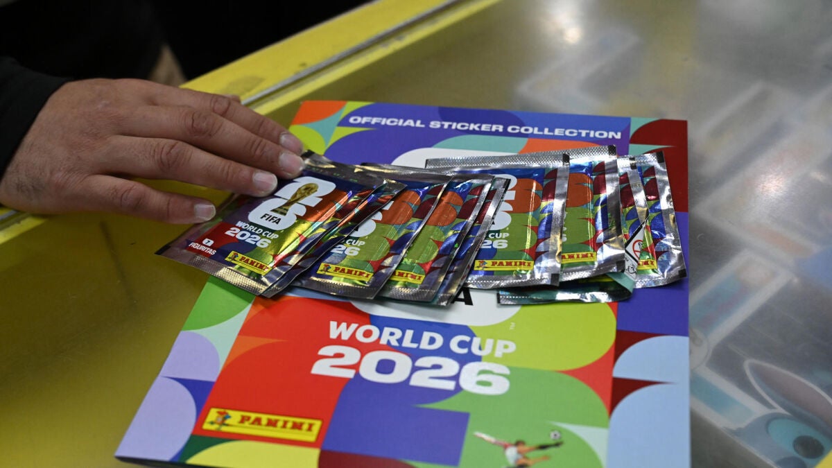La fiebre por los cromos del Mundial hace casi imp
