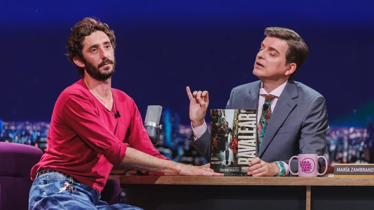Enric Auquer bromea sobre su escena de sexo en Ravalear: "Se me ve un culo carpeta, ¡blanco y plano!" Enric Auquer bromea sobre su escena de sexo en Ravalear: "Se me ve un culo carpeta, ¡blanco y plano!"