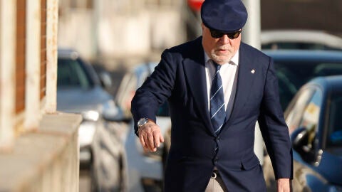 Villarejo dice que Cospedal estaba "obsesionada" con la 'libretita' de B&aacute;rcenas con anotaciones como "M. Rajoy": "Yo le segu&iacute;a la corriente"