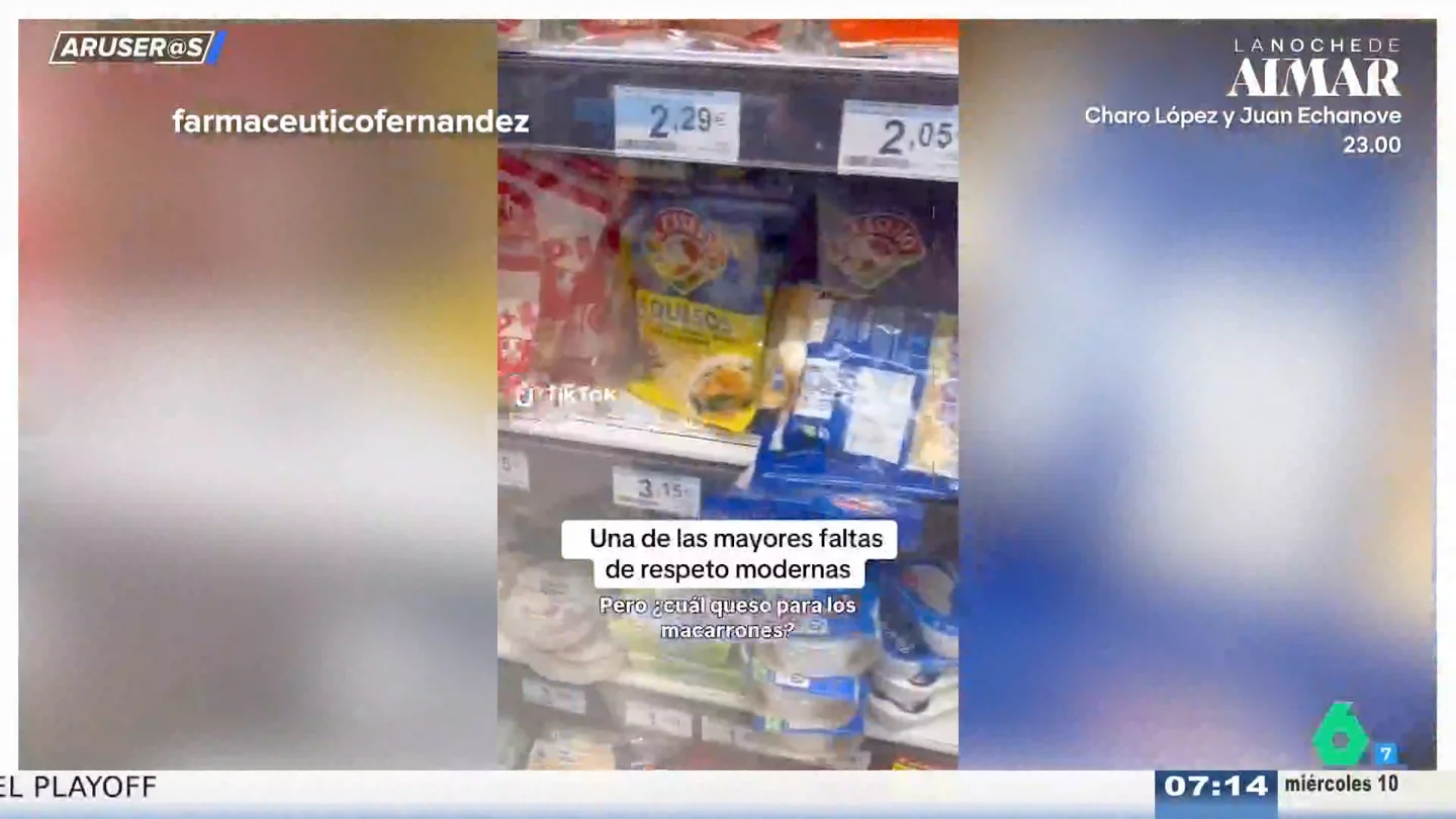Farmaceútico Fernández reclama que se responda al teléfono cuando se manda a la pareja a comprar al supermercado Farmaceútico Fernández reclama que se responda al teléfono cuando se manda a la pareja a comprar al supermercado
