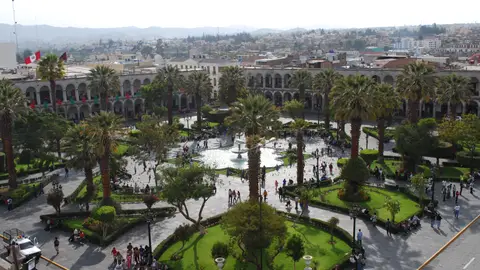 Plaza de España, en Arequipa (Perú) Plaza de España, en Arequipa (Perú)