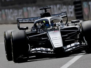 &lsquo;Checo&rsquo; P&eacute;rez se rinde a Fernando Alonso: &ldquo;es una inspiraci&oacute;n para todos&rdquo;