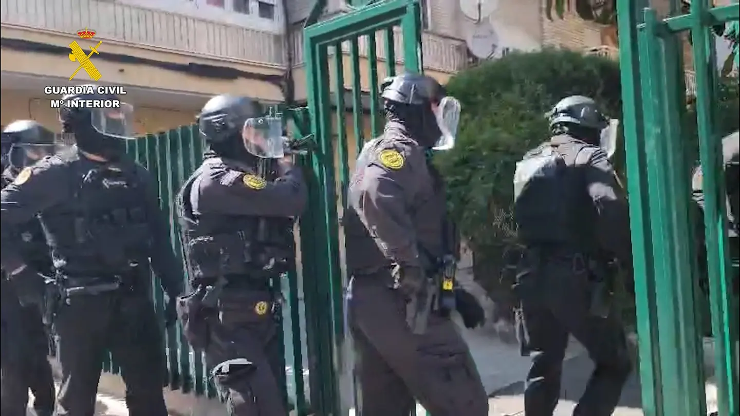 La Guardia Civil desmantela un grupo criminal responsable de 62 robos con fuerza en Madrid y Toledo La Guardia Civil desmantela un grupo criminal responsable de 62 robos con fuerza en Madrid y Toledo