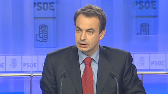 El C&oacute;digo de Buen Gobierno de Zapatero se desmorona: as&iacute; prohibi&oacute; que los miembros del Ejecutivo recibieran regalos.