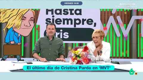 Las palabras de Iñaki López, las lágrimas de Bea de Vicente o el poema de Benjamín Prado: Más Vale Tarde se despide de Cristina Pardo tras cinco años homenaje mvt