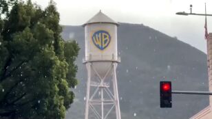 El Departamento de Justicia de EEUU permite a Paramount la compra de Warner Bros por 110.000 millones de d&oacute;lares