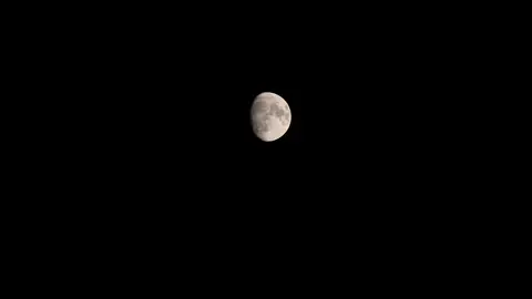 Imagen de la luna en Formentera Imagen de la luna en Formentera