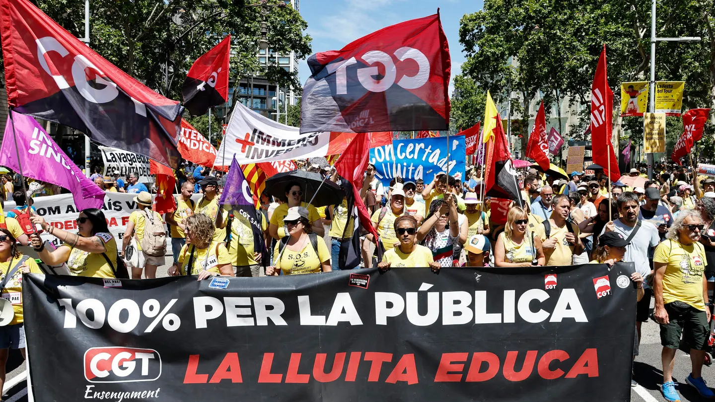 Imagen de la manifestación de los docentes en Barcelona Imagen de la manifestación de los docentes en Barcelona