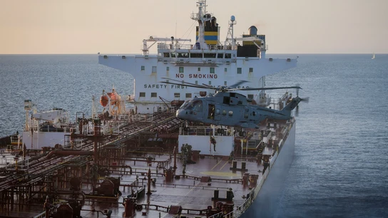 Reino Unido intercepta por primera vez un petrolero de la 'flota fantasma' rusa en el Canal de la Mancha. Reino Unido intercepta por primera vez un petrolero de la 'flota fantasma' rusa en el Canal de la Mancha.