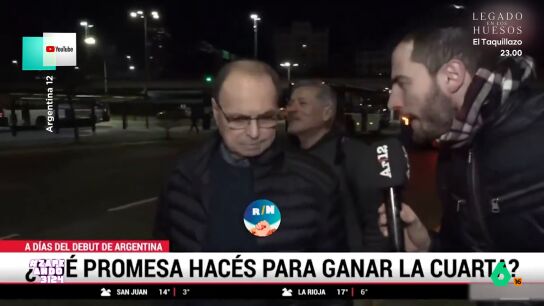 Un reportero de un canal argentino pregunta a la gente qu&eacute; estar&iacute;an dispuestos a prometer para conseguir que su selecci&oacute;n gane el Mundial de F&uacute;tbol. 