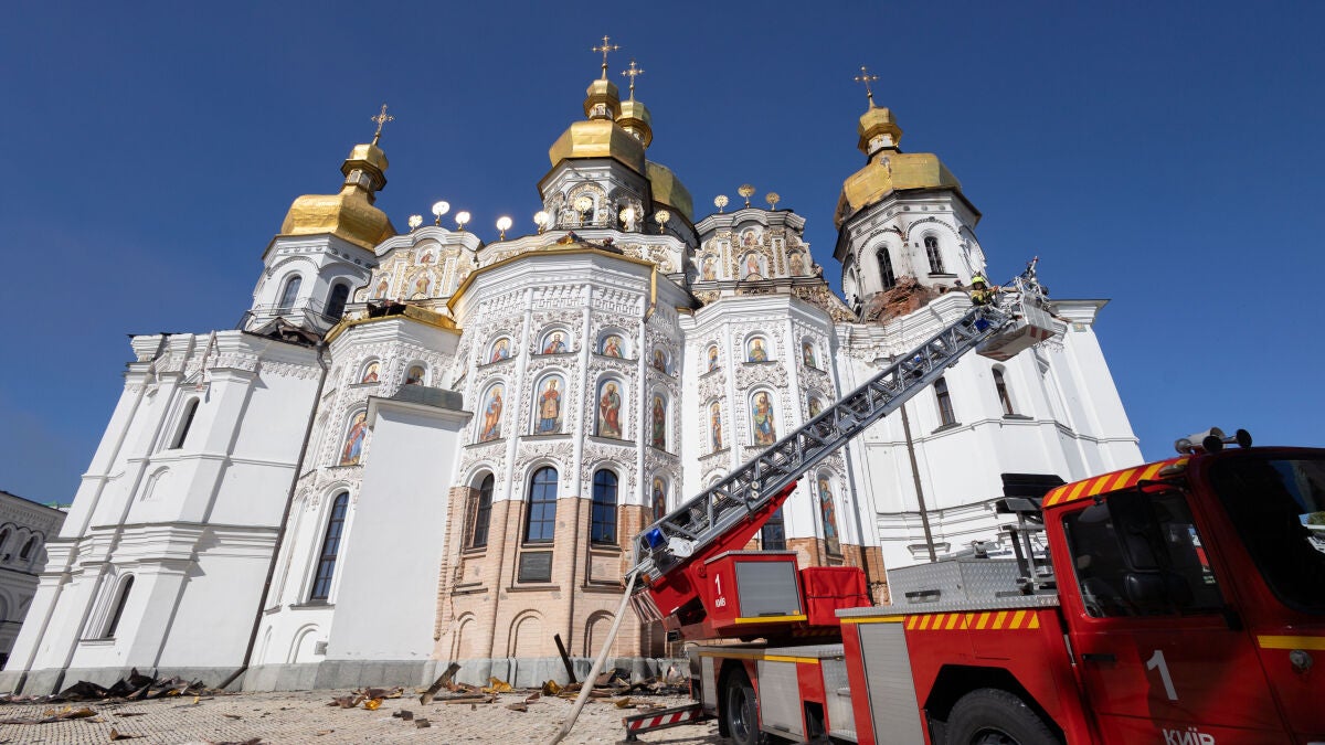 Guerra Rusia-Ucrania, en directo | Rusia niega haber atacado la Catedral y culpa a un "Patriot estadounidense" del impacto