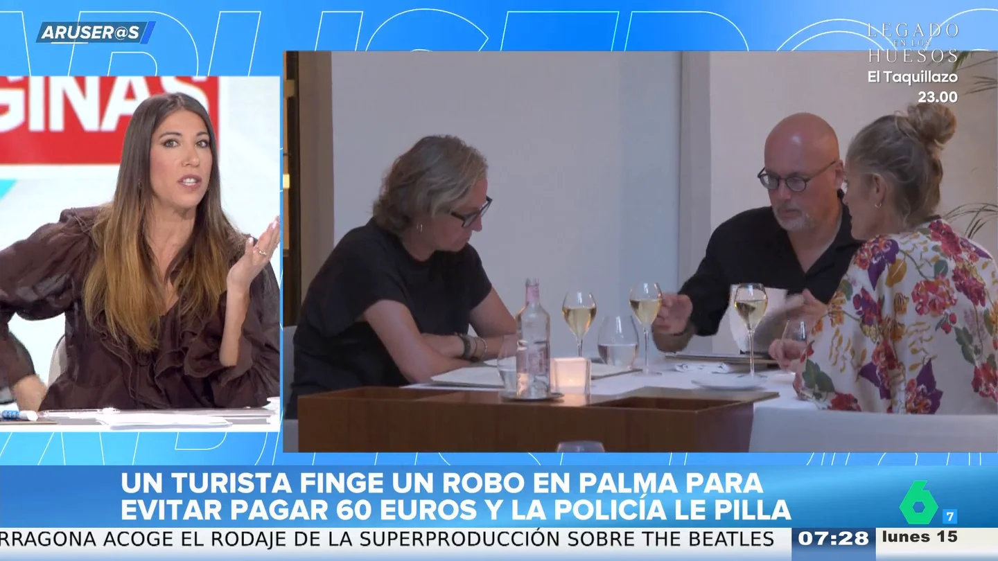 Pillan en Palma a un turista fingiendo que le han robado: "La Policía pide que se identifique y él saca el DNI de la cartera 'robada'" Pillan en Palma a un turista fingiendo que le han robado: "La Policía pide que se identifique y él saca el DNI de la cartera 'robada'"