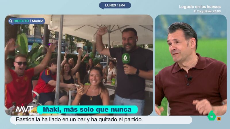 Javier Bastida 'roba' una espectadora al Mundial aunque le confiesa que cada vez ve menos Más Vale Tarde Javier Bastida 'roba' una espectadora al Mundial aunque le confiesa que cada vez ve menos Más Vale Tarde