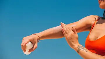 Del protector solar a los medicamentos: todo lo que debes saber para proteger tu salud en los días de calor Del protector solar a los medicamentos: todo lo que debes saber para proteger tu salud en los días de calor