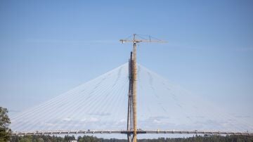 El impresionante puente en Finlandia de 1,2 kil&oacute;metros de longitud y 135 metros de altura, por el que no pueden pasar los coches