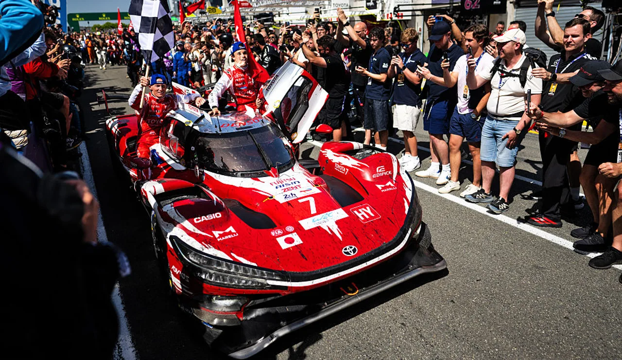 Toyota conquista las 24 horas de Le Mans y acaba así con el dominio de Ferrari