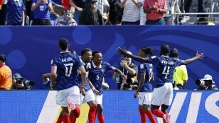 Francia celebra su gol contra Senegal