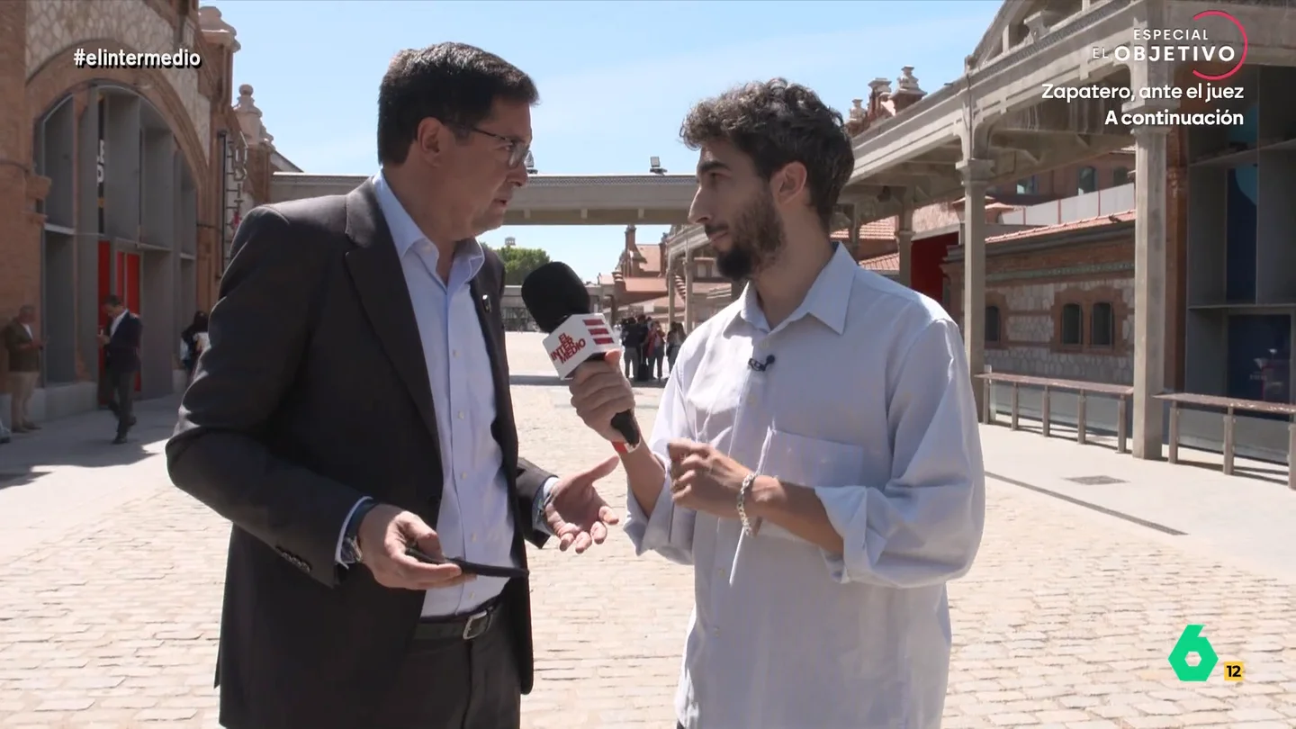 Óscar López no quiere contar a Isma Juárez cuál es su talento oculto: "No lo he visto ni yo" El ministro para la Transformación Digital y de la Función Pública charla con el reportero en el Foro Taleñto 2026. Isma le preguntar sobre sus talentos y, además, quiere saber cómo los socialista miran el móvil sin que les dé un vuelco el corazón.