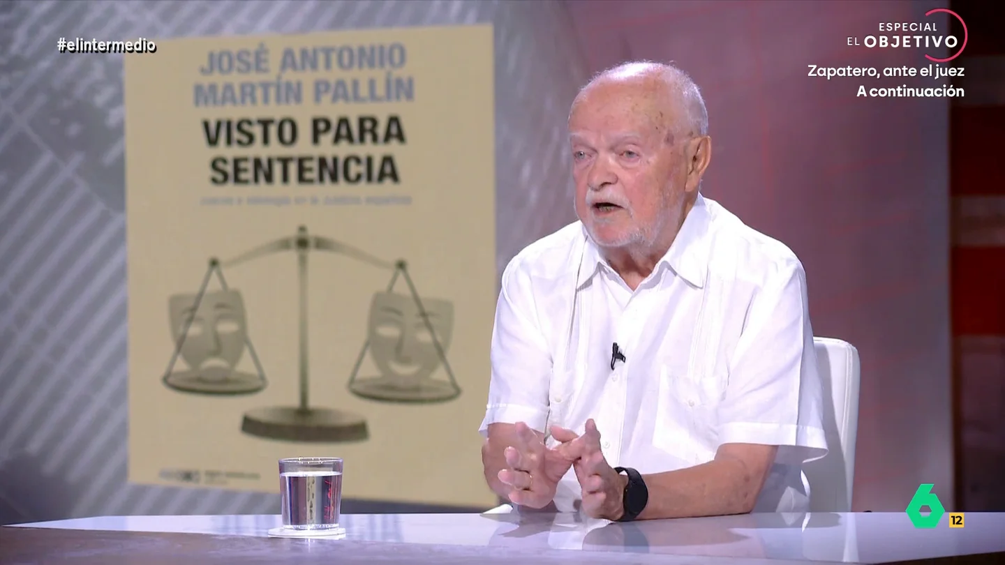 Martín Pallín, sobre los informes policiales en los autos judiciales: "Lo peligroso es que se hacen juicios de valor y no se puede" José Antonio Martín Pallín, magistrado emérito del Tribunal Supremo, analiza el panorama judicial del PSOE y avisa sobre el peligro de que las deducciones de la UDEF o la UCO se incluyan en los autos judiciales.