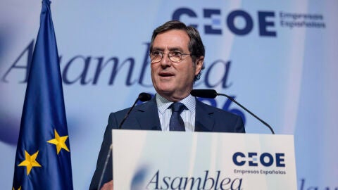 Garamendi quiere&nbsp;que la Seguridad Social asuma los costes de las bajas m&eacute;dicas y amenaza: "Mientras no haya soluci&oacute;n, que lo paguen otros"