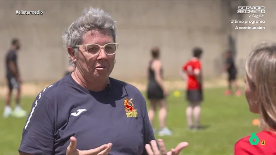 El rugby penitenciario, una valiosa herramienta de reinserción: "Empiezan a verse y a tenerse en cuenta como personas" Oti Camacho, responsable del proyecto de la Federación Española de Rugby para llevar este deporte a las prisiones, destaca los beneficios para los presos que lo practican, desde gestión de las normas a trabajar el respeto y el compañerismo.