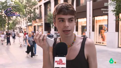 La reacción de una madre cuando su hijo le dice que se ha comprado un móvil por 300 euros al mes: "¿Tú lo flipas o qué?" En una nueva entrega de 'Cría cuervos', un joven pone a prueba el amor de su madre y le dice que se ha comprado un móvil de última generación por 300 euros al mes. La furibunda reacción de la progenitora, en este vídeo.