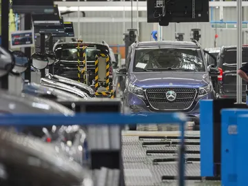 Los coches vendidos en Europa tendrán que incorporar un 25% de plástico realizado Los coches vendidos en Europa tendrán que incorporar un 25% de plástico realizado