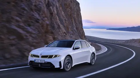 El impresionante BMW i3 50 xDrive abre pedidos en España desde 74.650 euros El impresionante BMW i3 50 xDrive abre pedidos en España desde 74.650 euros