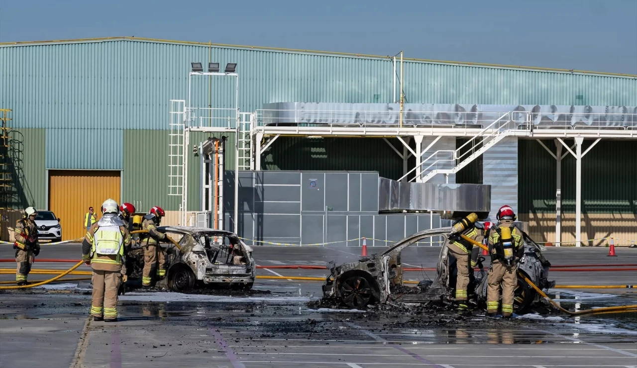 Así es el sistema 'Fireman Access': la gran solución de Renault frente al incendio de baterías