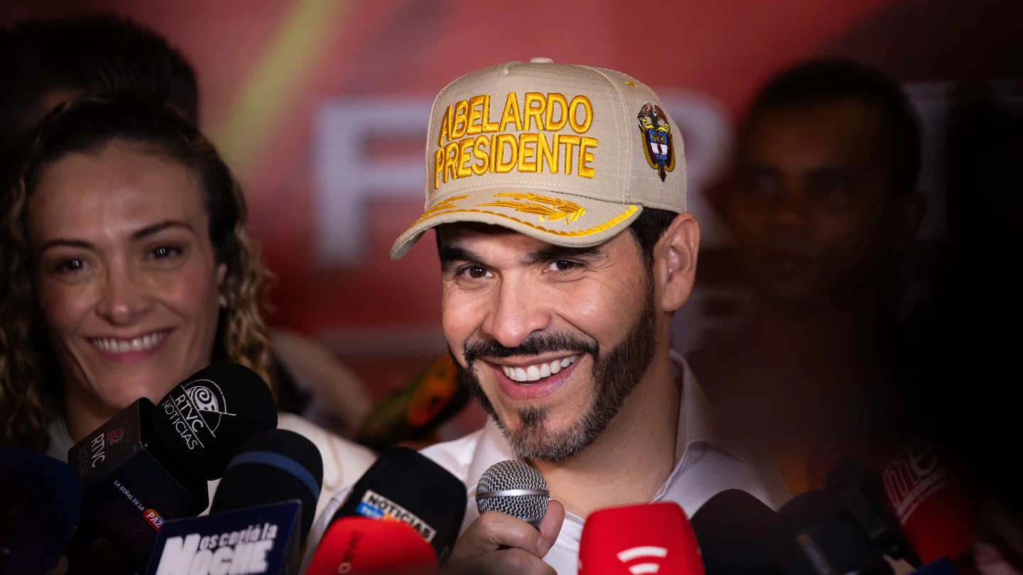 Abelardo de la Espriella, de Defensores de la Patria, en una rueda de prensa en Medellín (Colombia) Abelardo de la Espriella, de Defensores de la Patria, en una rueda de prensa en Medellín (Colombia)