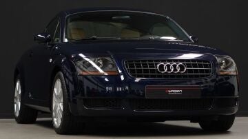 No lo extra&ntilde;es m&aacute;s: este Audi TT es el m&aacute;s evolucionado de la primera generaci&oacute;n, se vende como nuevo y puede ser tuyo por menos de 25.000 euros