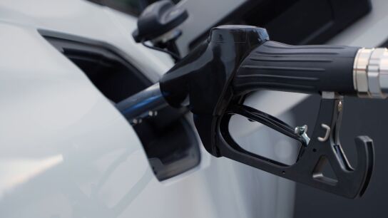 Lo que dicen los mec&aacute;nicos de mezclar gasolina 95 y 98